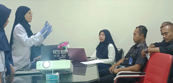 Tingkatkan Awareness K3 & Kompetensi Personel Penerima Sampel, BB Labkesmas Yogyakarta Selenggarakan IHT Penerimaan Spesimen Klinis