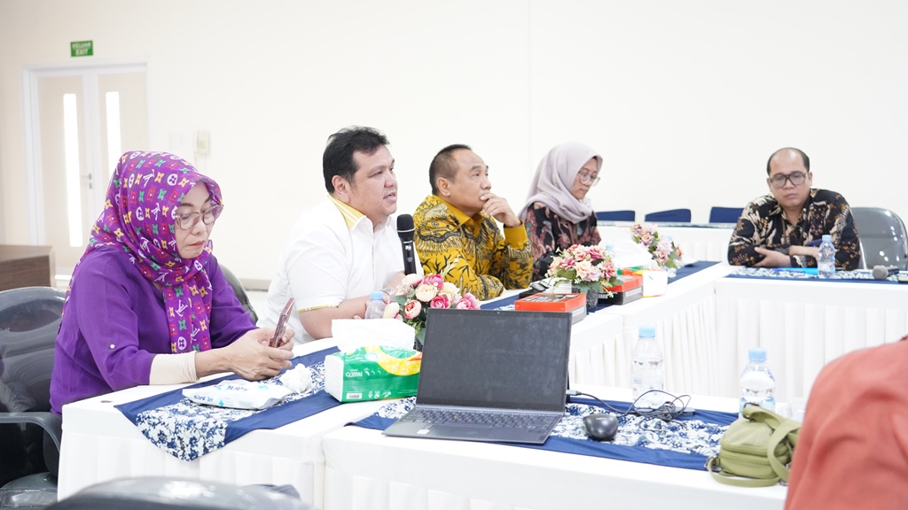 Sinkronisasi Data Sistem Informasi Laboratorium (SIL) Laboratorium Kesehatan Masyarakat