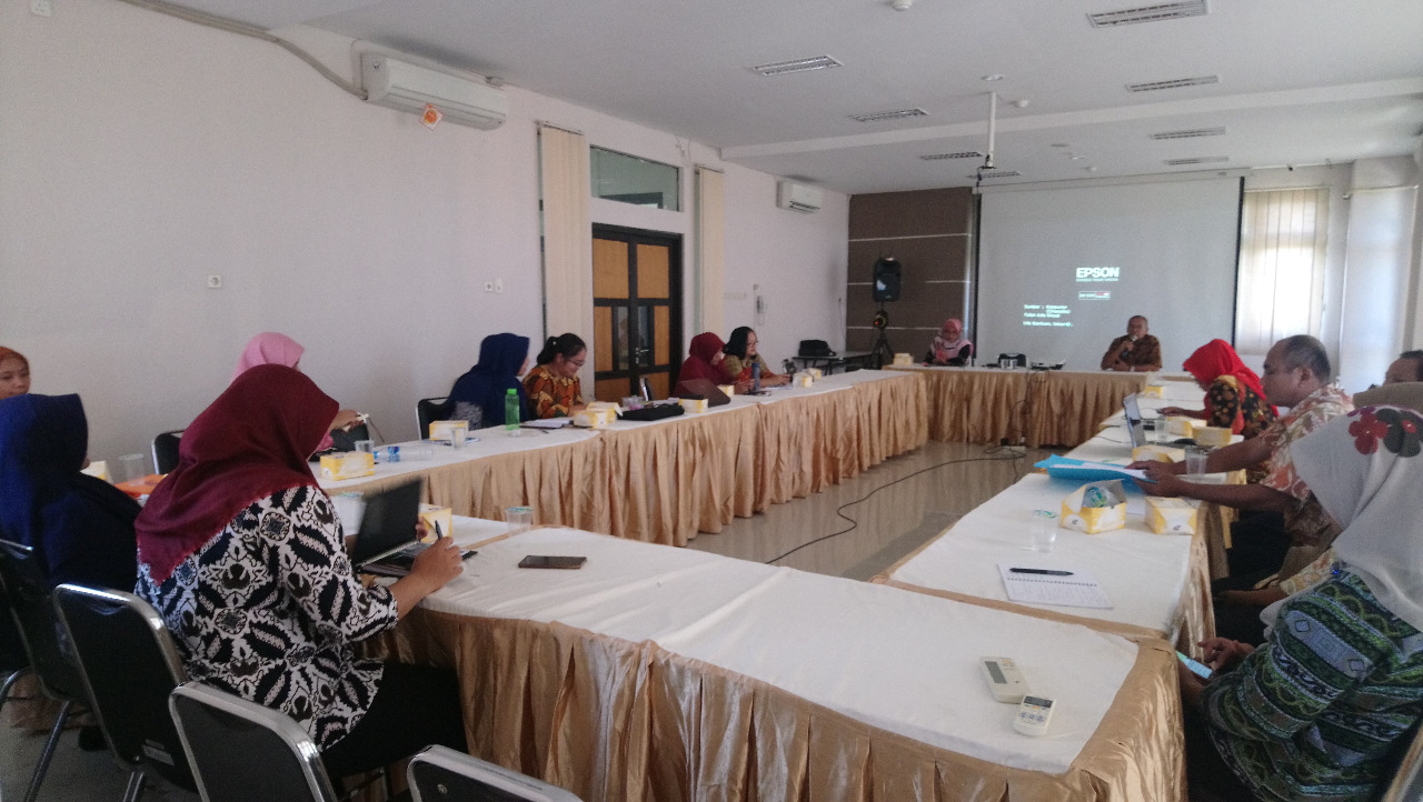 Pertemuan Pembahasan & Penyusunan Laporan Layanan Kewaspadaan Dini Berbasis Laboratorium Tahun 2019